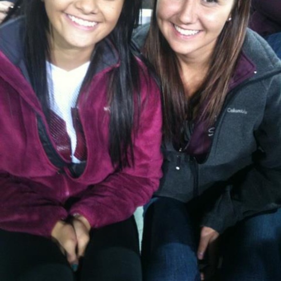 Pink Fuzzy Northeface - Picture 5 of 5